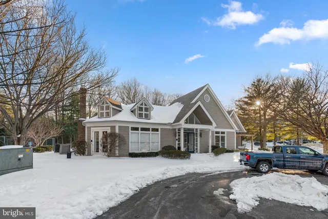 $360,000 | 633 Admiral Drive, Unit 308, Annapolis, MD 21401