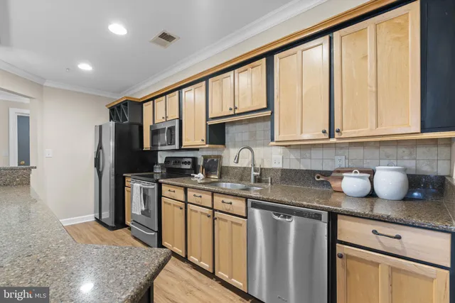 $360,000 | 633 Admiral Drive, Unit 308, Annapolis, MD 21401