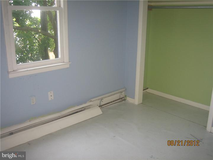 15 Harvin Road Upper Darby, PA 19082 - Photo 10 of 12 Bedroom