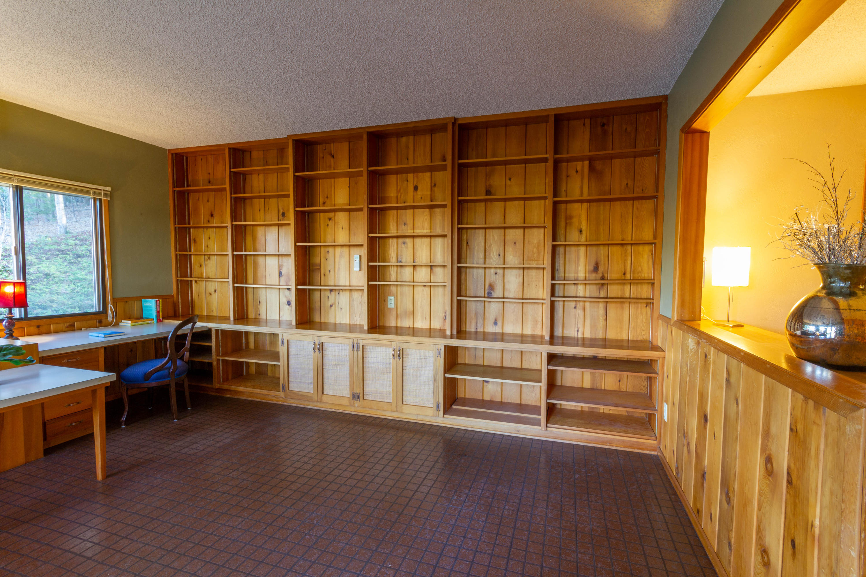 2775 Quail Run Road Talent, OR 97540 - Photo 14 of 22 a view of workspace with a window