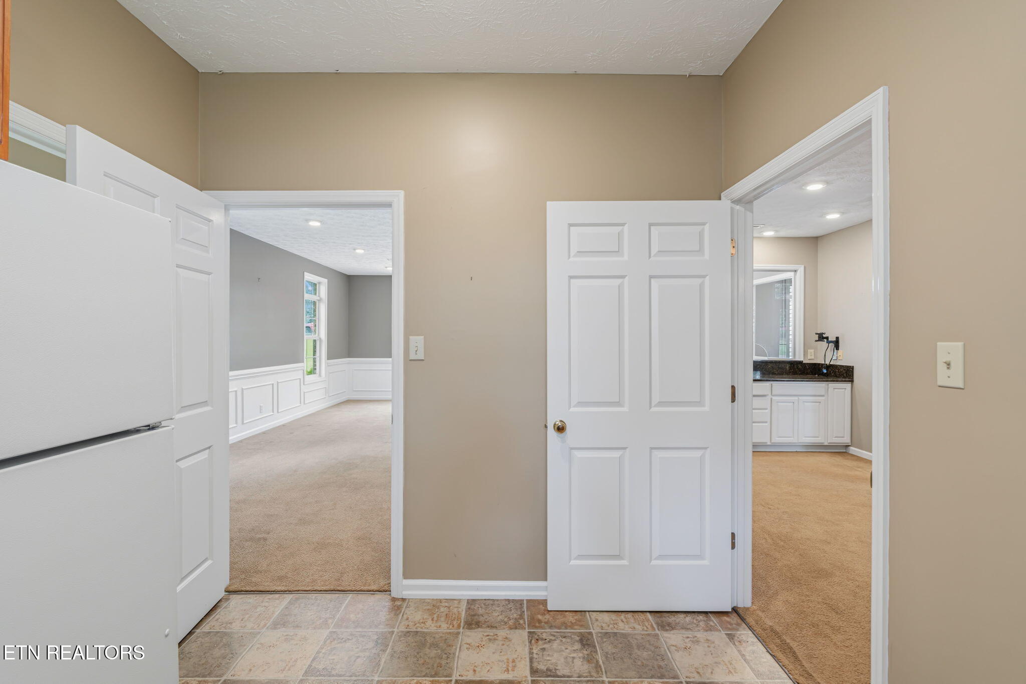 6875 Lakeview Road Lenoir City, TN 37772 - Photo 20 of 28 20-web-or-mls-6875 Lakeview Drive-13