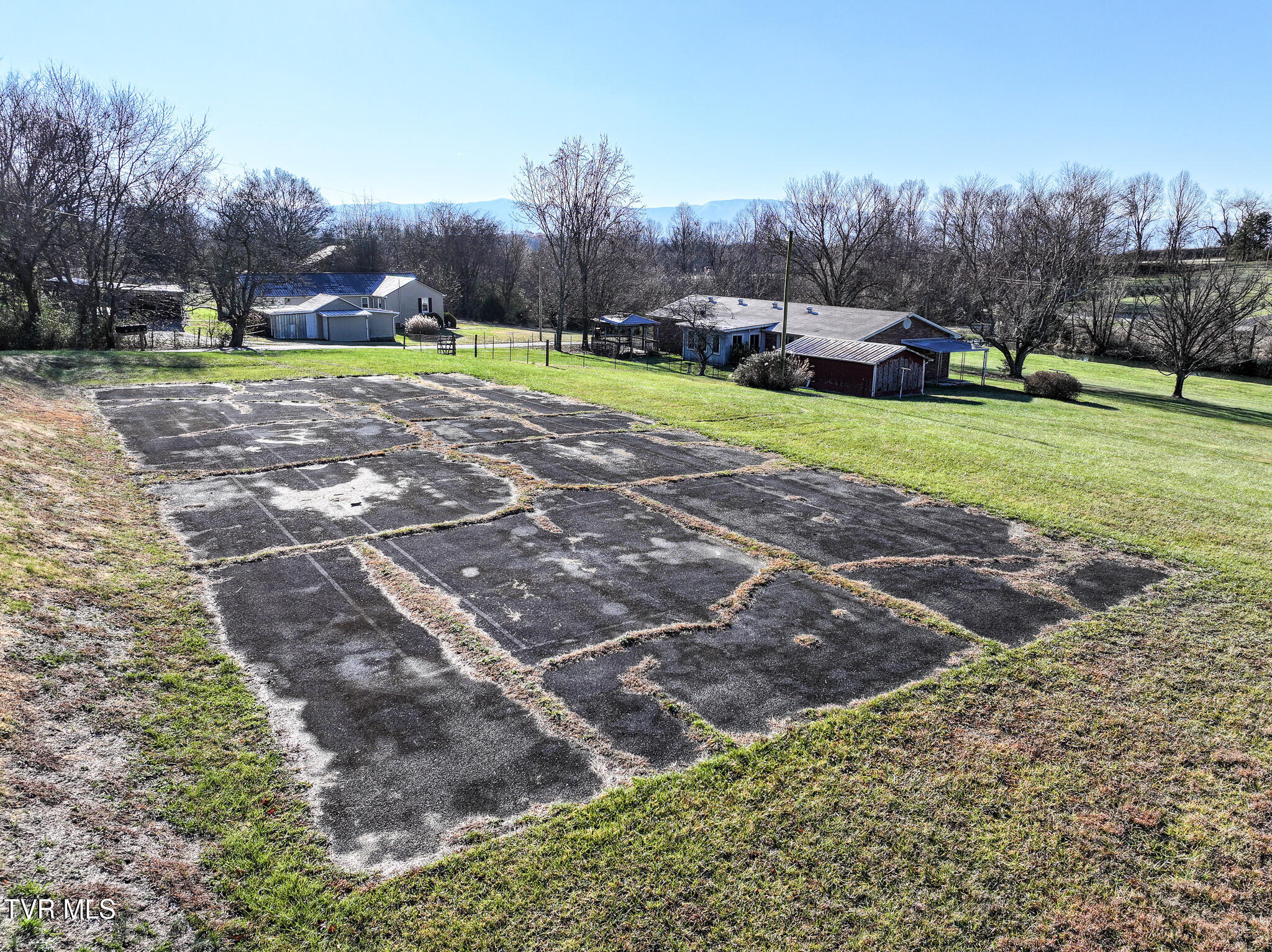 67 Rainbrook Lane Limestone, TN 37681 - Photo 45 of 58 DJI_20241213014434_0073_D