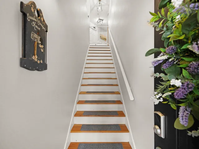 a view of entryway with flowers