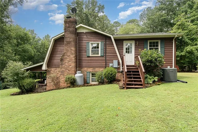 $480,000 | 200 Englewood Trail, Mount Airy, NC 27030