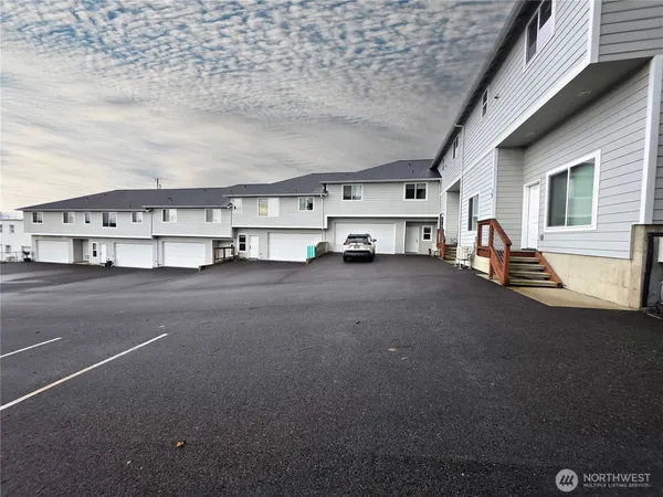 $3,510,000 | 303 East Broadway Avenue, Montesano, WA 98563