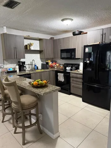 $1,890 | 4124 Northwest 88th Avenue, Unit 203, Coral Springs, FL 33065