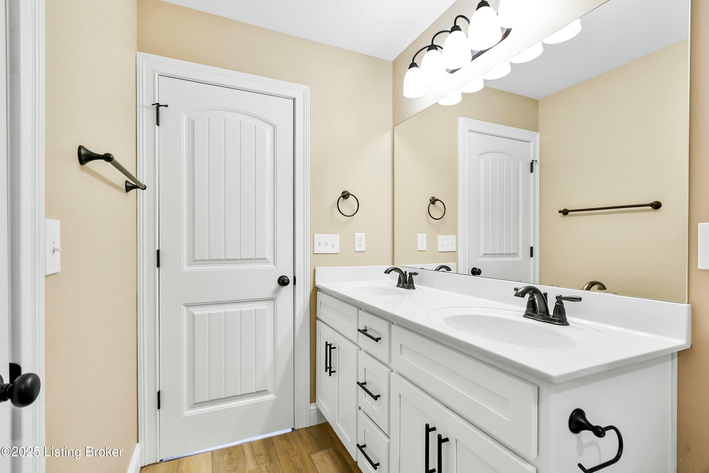 121 Rising Sun Taylorsville, KY 40071 - Photo 6 of 37 tempImageFISk10