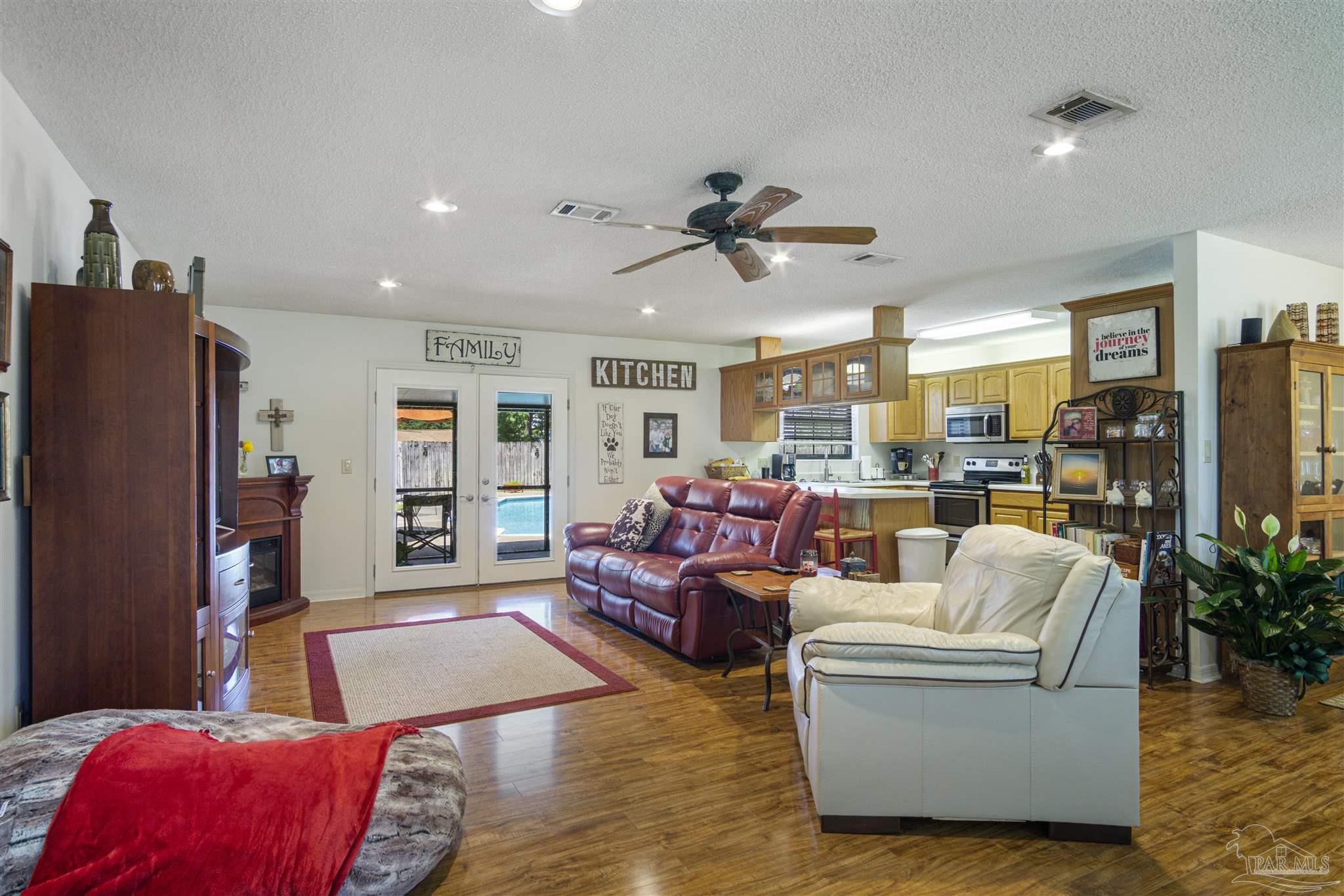 8208 Squire Road Pensacola, FL 32514 - Photo 4 of 30 Gallery Image 4