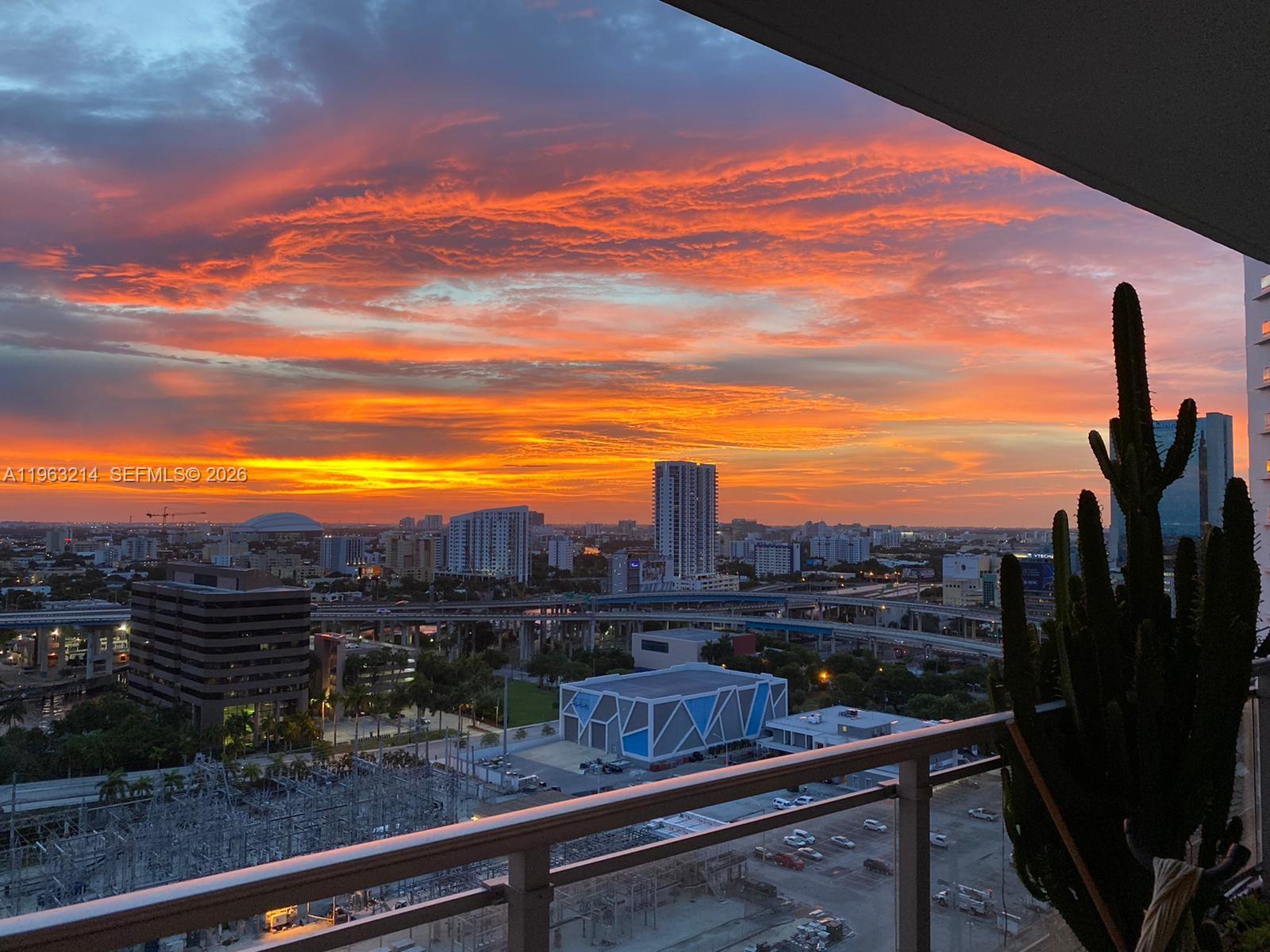 92 Southwest 3rd Street, Unit 2107 Miami, FL 33130 - Photo 16 of 24