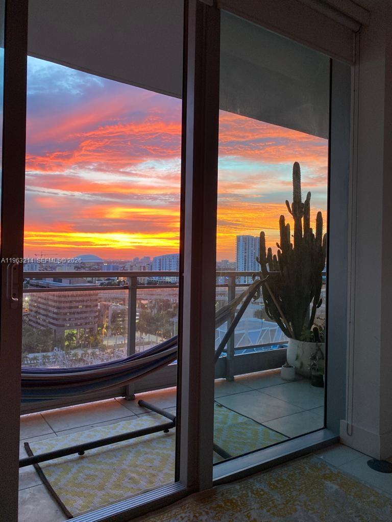 92 Southwest 3rd Street, Unit 2107 Miami, FL 33130 - Photo 17 of 24