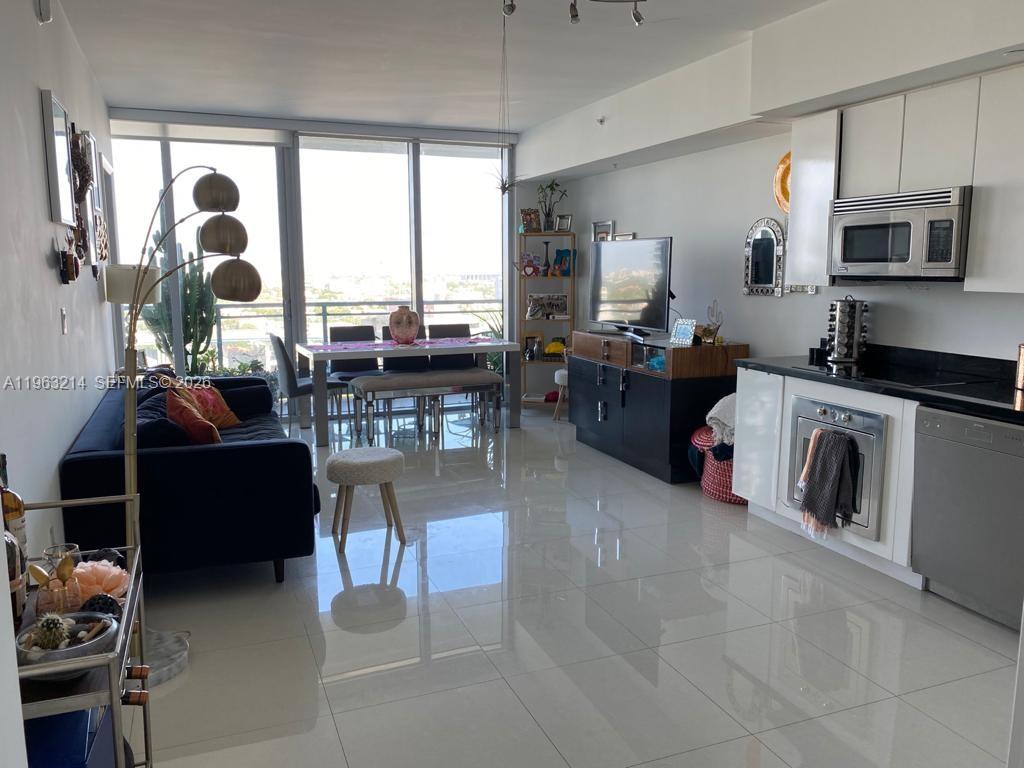 92 Southwest 3rd Street, Unit 2107 Miami, FL 33130 - Photo 2 of 24