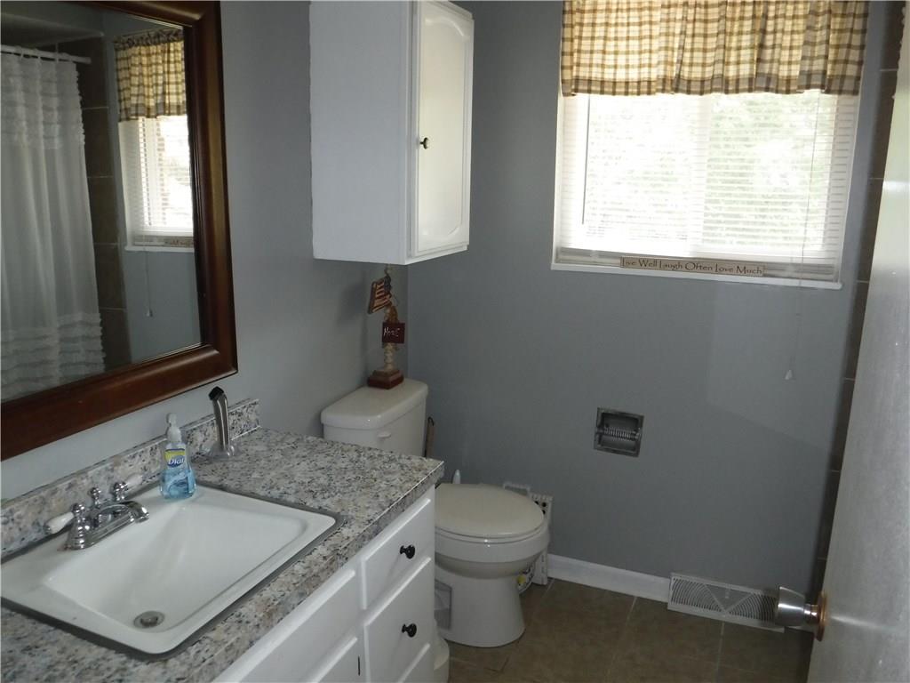 106 Freedom Road Butler, PA 16001 - Photo 11 of 21 Gallery Image 11
