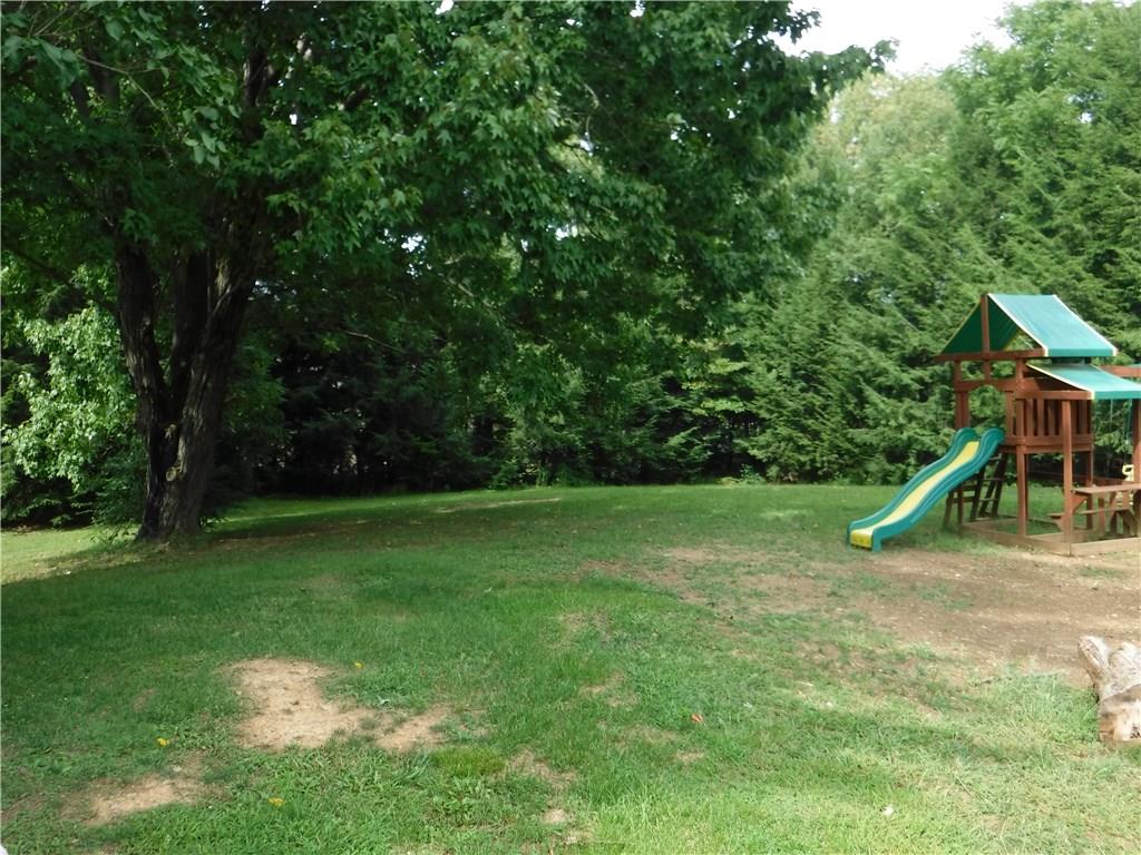 106 Freedom Road Butler, PA 16001 - Photo 19 of 21 Gallery Image 19