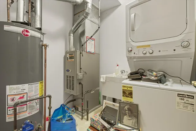 $297,000 | 2346 Ashbrook Lane, Grayslake, IL 60030