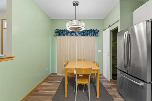 $297,000 | 2346 Ashbrook Lane, Grayslake, IL 60030