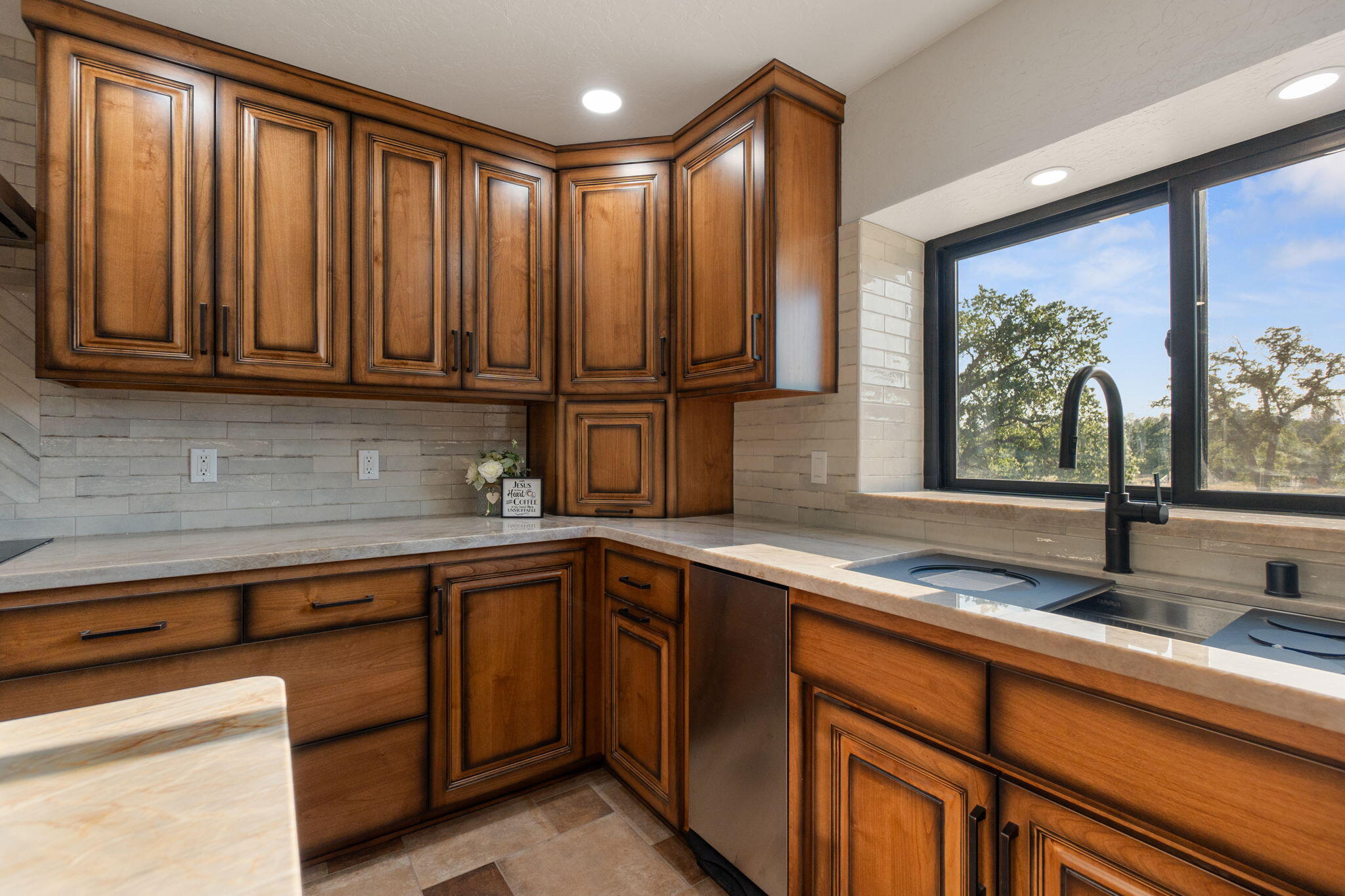 20831 Clough Creek Road Redding, CA 96002 - Photo 47 of 107 Trash compactor