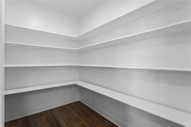 $375,000 | 1320 North Holland Court, Independence, MO 64056