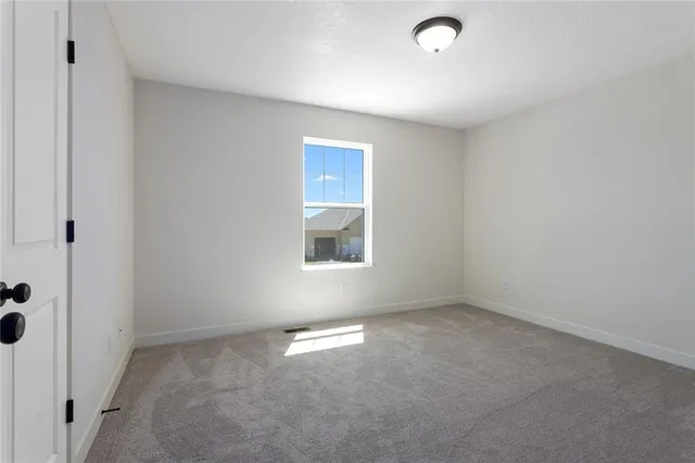 $375,000 | 1320 North Holland Court, Independence, MO 64056