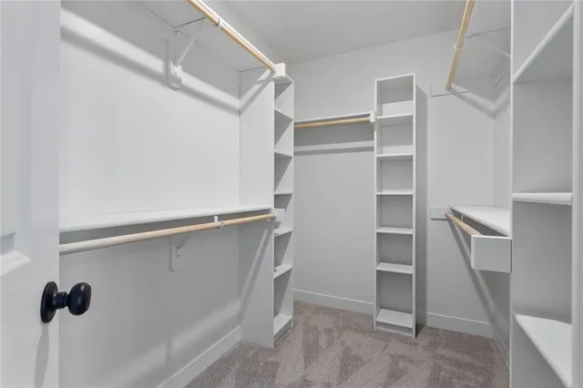 $375,000 | 1320 North Holland Court, Independence, MO 64056