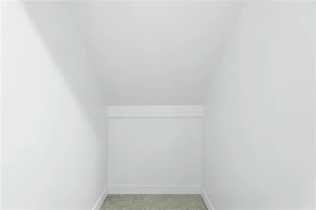 $375,000 | 1320 North Holland Court, Independence, MO 64056