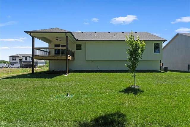 $375,000 | 1320 North Holland Court, Independence, MO 64056