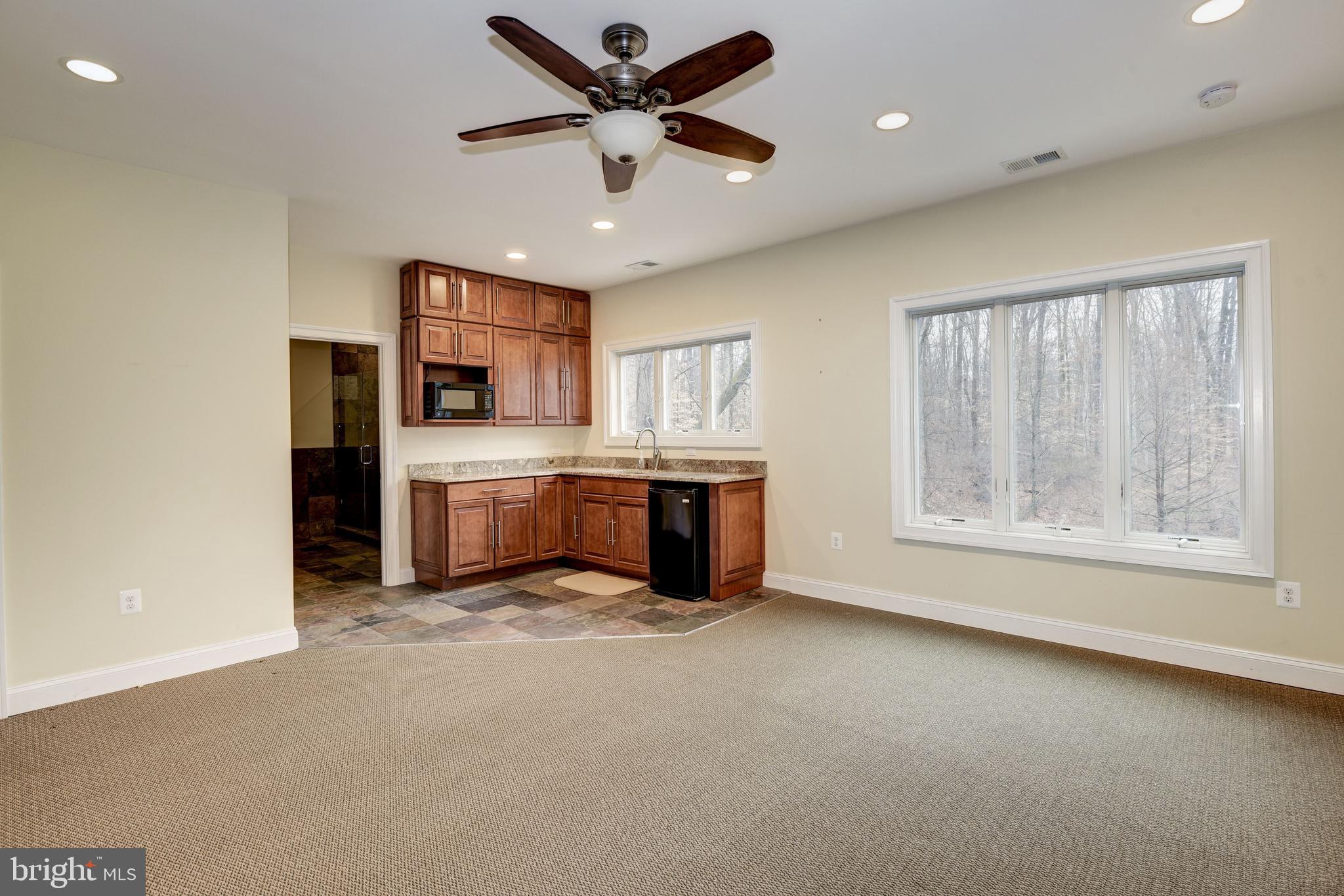 15818 Laughlin Lane Silver Spring, MD 20906 - Photo 58 of 60 Detached garage 1st upper level kitchenette