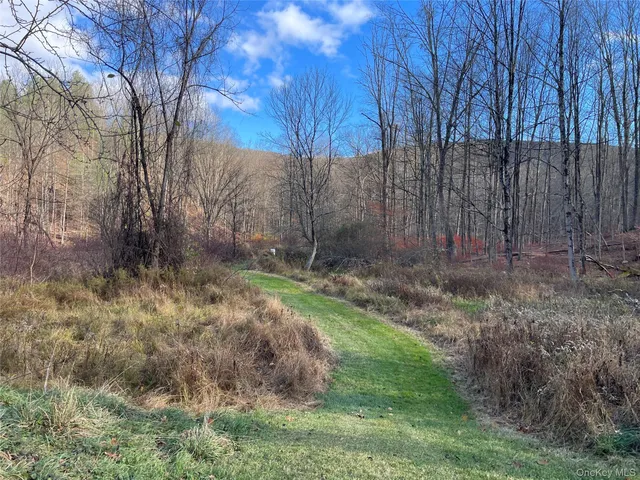 $379,900 | 104 Phillipsport Road North, Wurtsboro, NY 12790