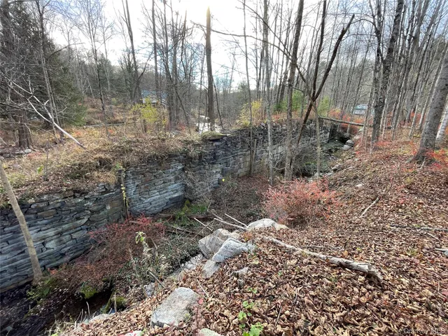 $379,900 | 104 Phillipsport Road North, Wurtsboro, NY 12790