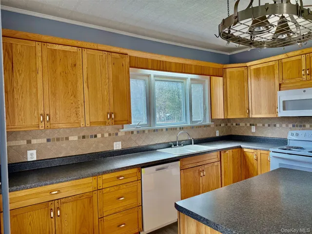 a view of utility room