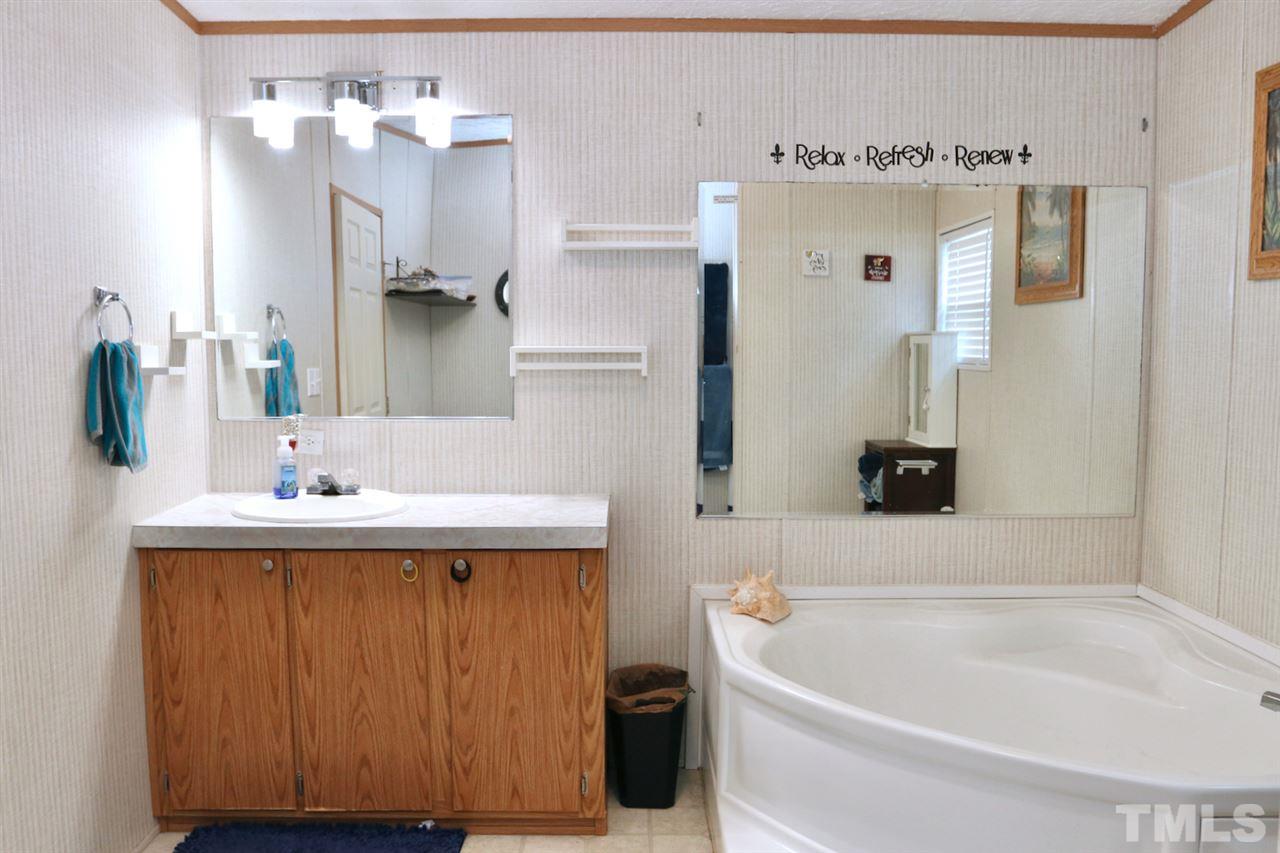 1635 Crawford Road Graham, NC 27253 - Photo 17 of 30 Gallery Image 17