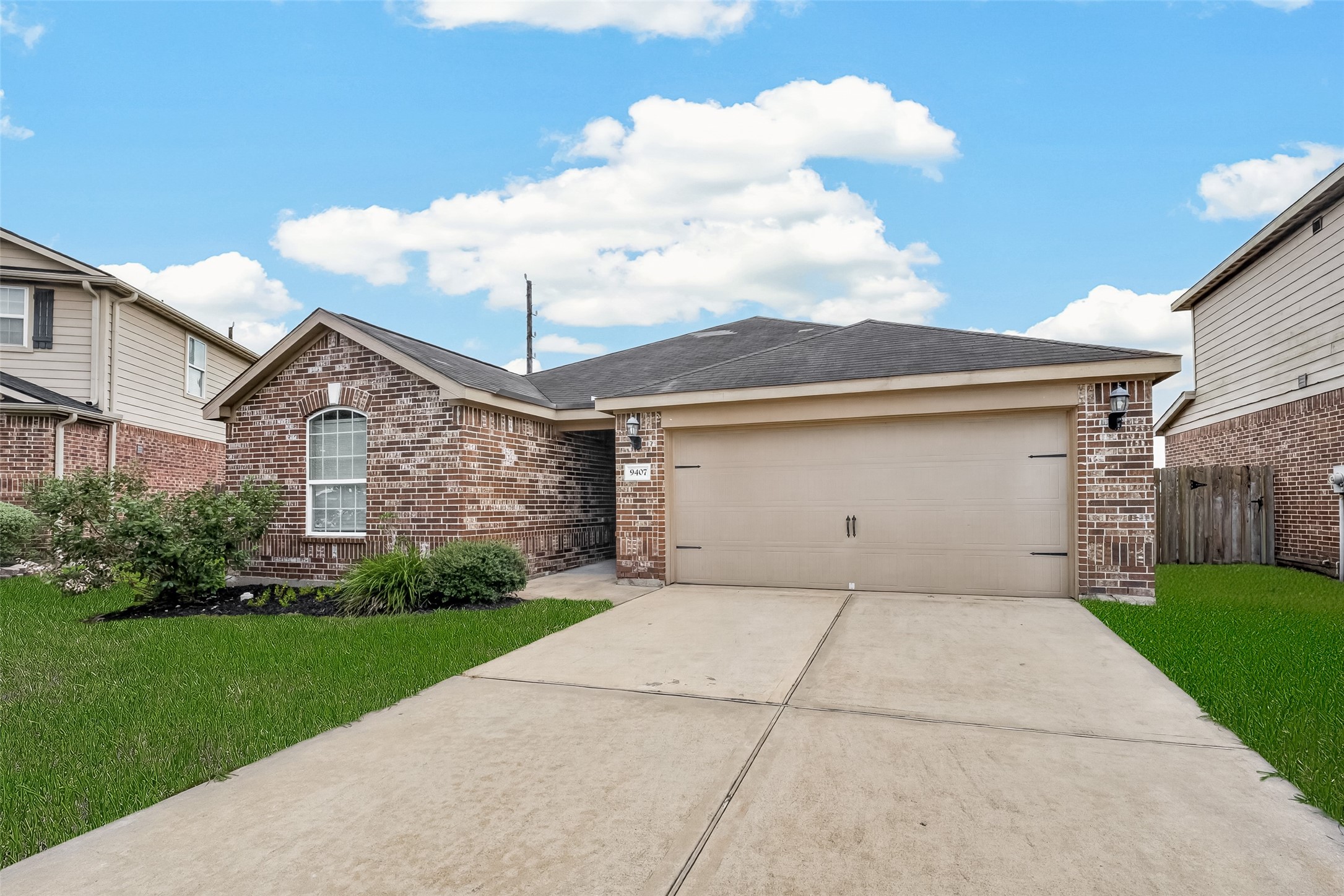 9407 Grand Spark Drive Rosharon, TX 77583 - Photo 4 of 45 Gallery Image 4