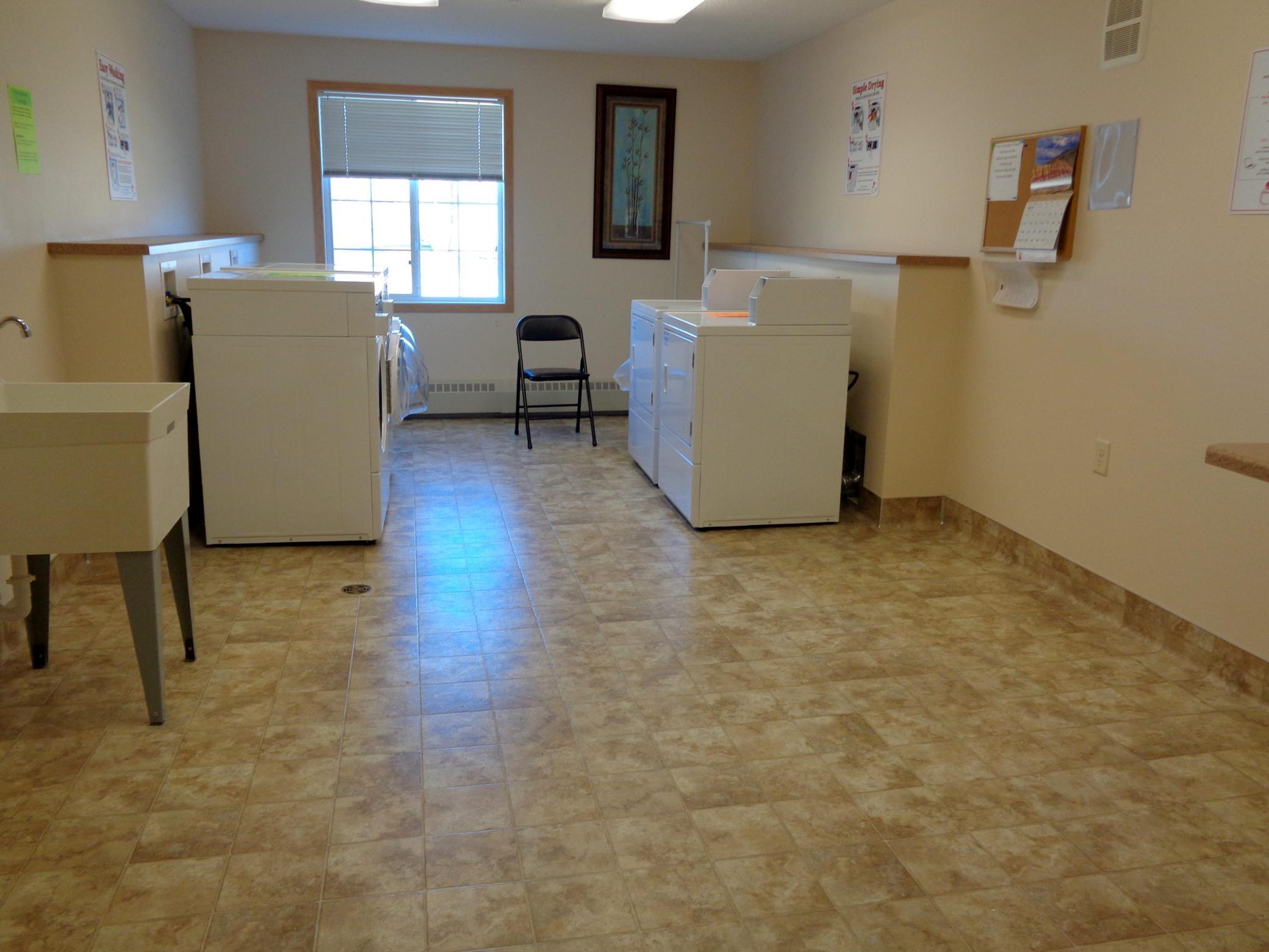 2107 Nobles Street, Unit 212 Worthington, MN 56187 - Photo 13 of 16