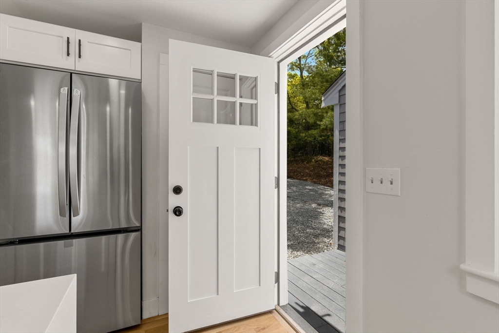 81 Sam Turner Road Falmouth, MA 02536 - Photo 7 of 40 Gallery Image 7