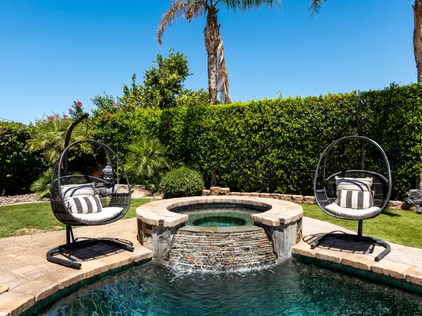 a view of an outdoor space with sitting area