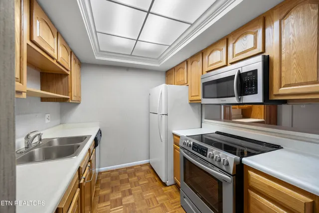 $315,000 | 7914 Gleason Drive, Unit 1023, Knoxville, TN 37919