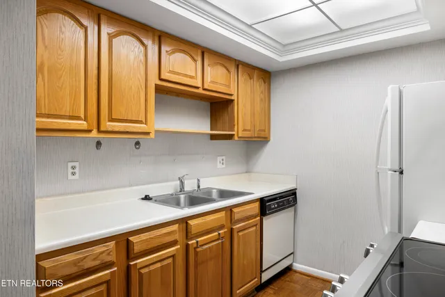 $315,000 | 7914 Gleason Drive, Unit 1023, Knoxville, TN 37919