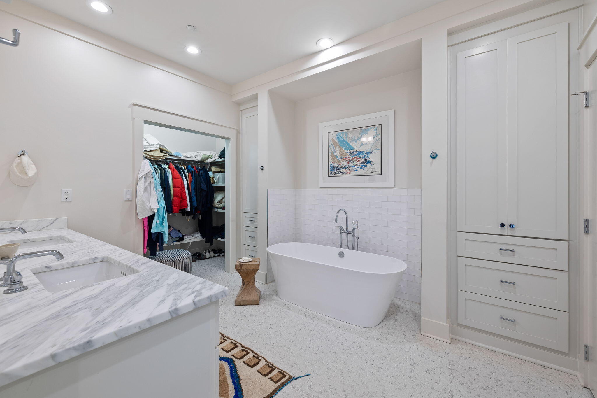 37 Compass Point Way South, Unit 107 Inlet Beach, FL 32461 - Photo 24 of 40 a en suite bathroom with a sink and a bathtub