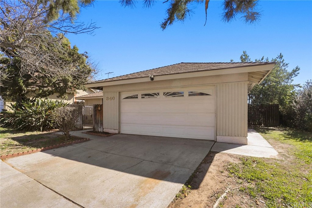 340 Maravilla Drive Riverside, CA 92507 - Photo 2 of 35 a view of a house with a yard