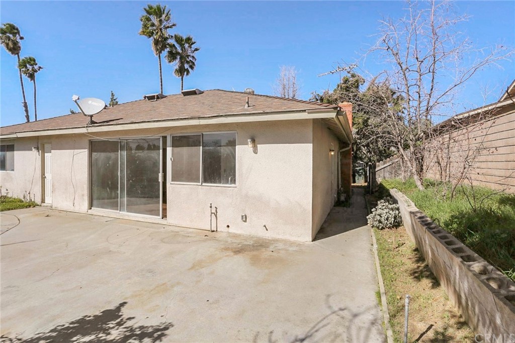 340 Maravilla Drive Riverside, CA 92507 - Photo 30 of 35 a view of a house with a tree