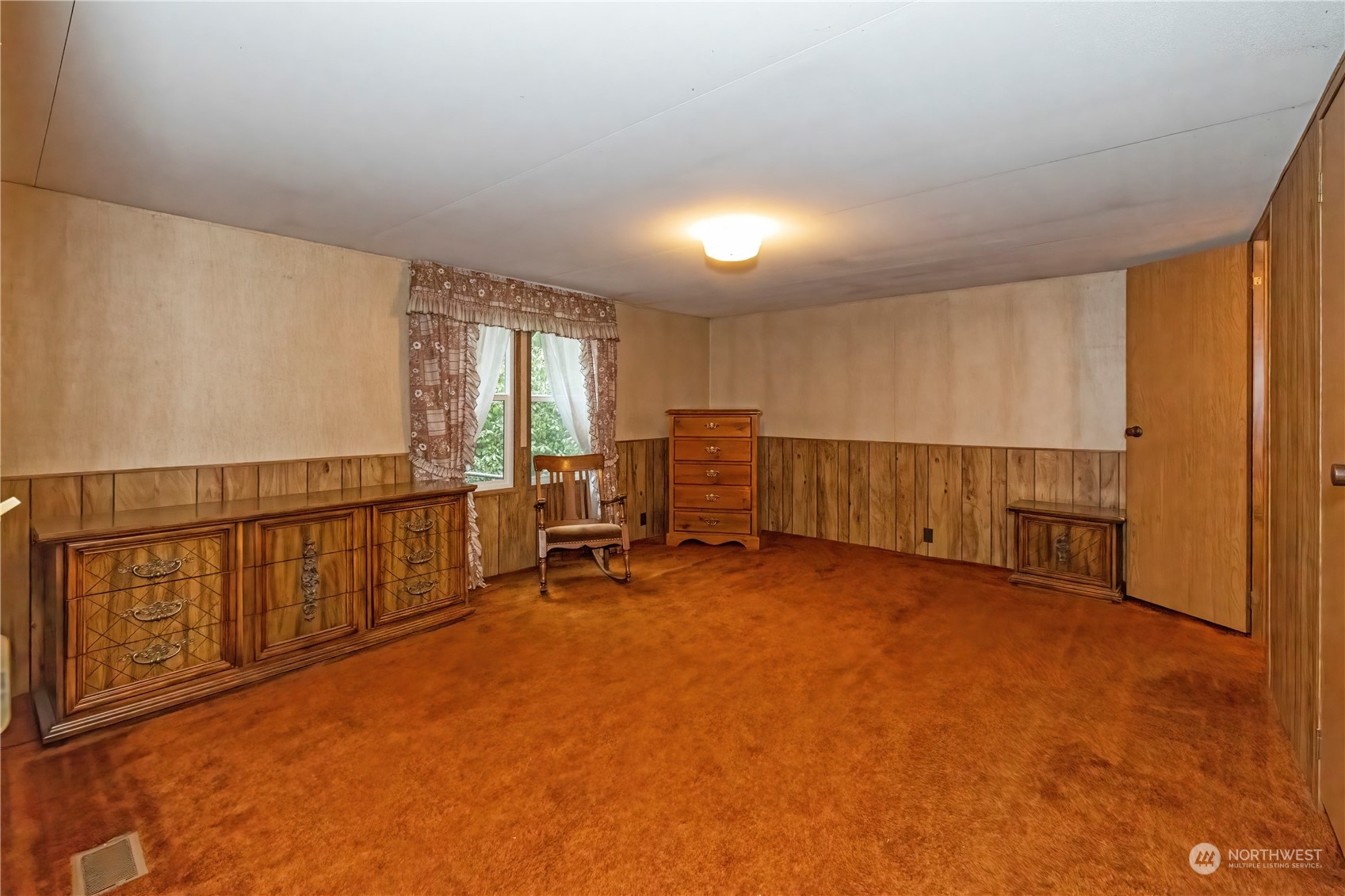 6810 Sidney Road Southwest Port Orchard, WA 98367 - Photo 17 of 26 Gallery Image 17