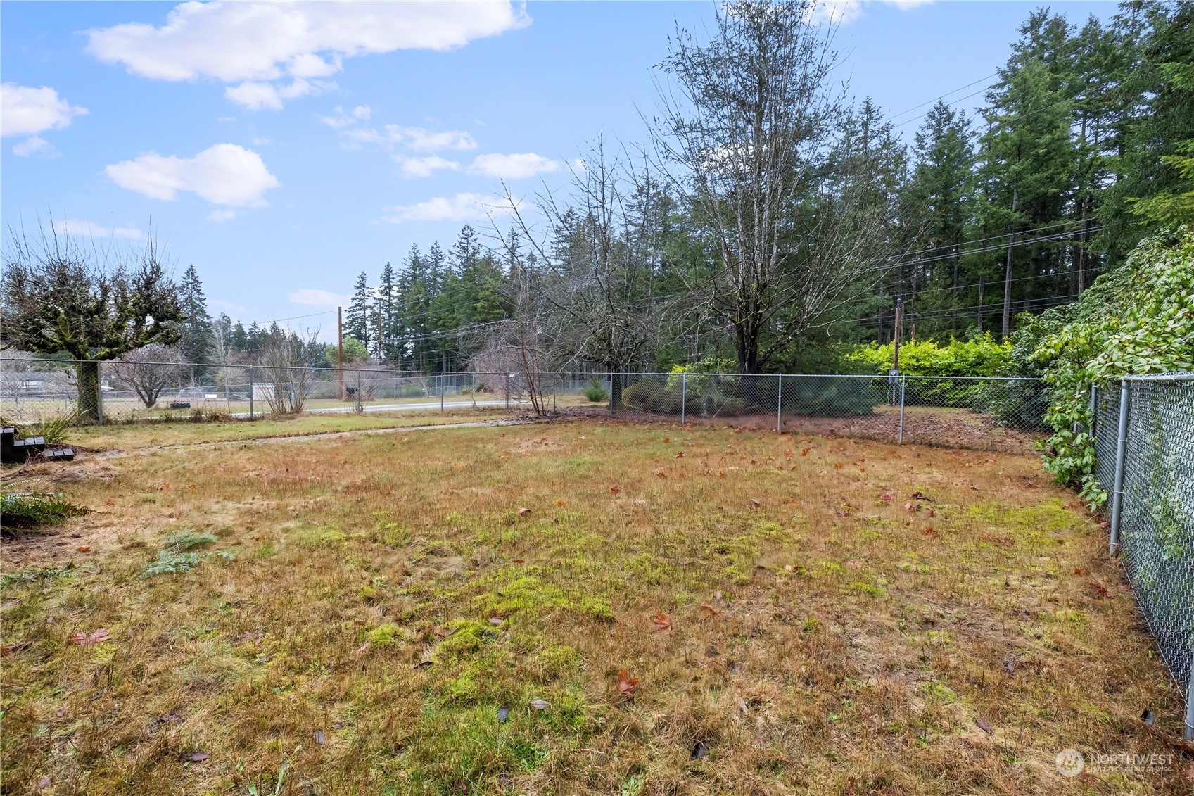 6810 Sidney Road Southwest Port Orchard, WA 98367 - Photo 6 of 26 Gallery Image 6