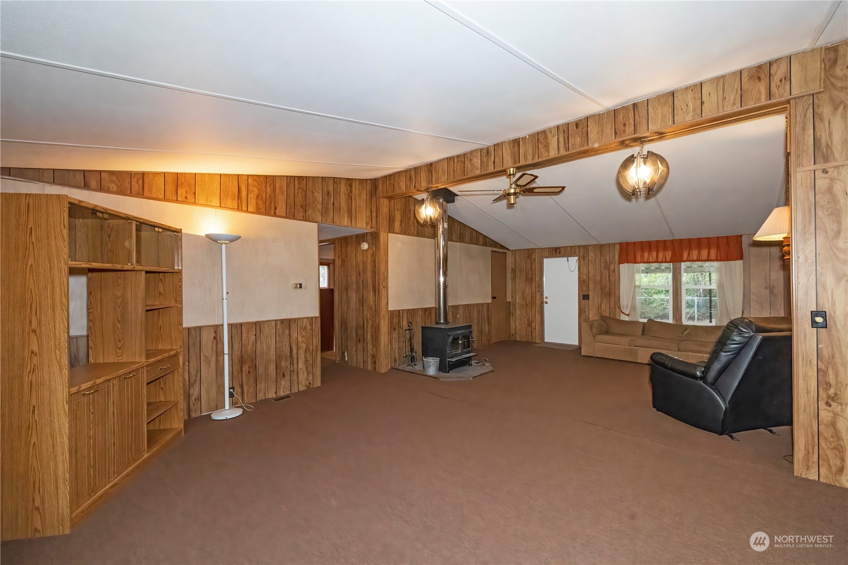 6810 Sidney Road Southwest Port Orchard, WA 98367 - Photo 9 of 26 Gallery Image 9