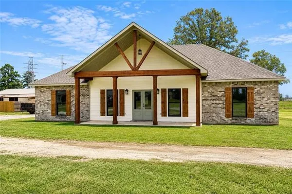 $349,999 | 411 Sophie Lane, Dry Prong, LA 71423