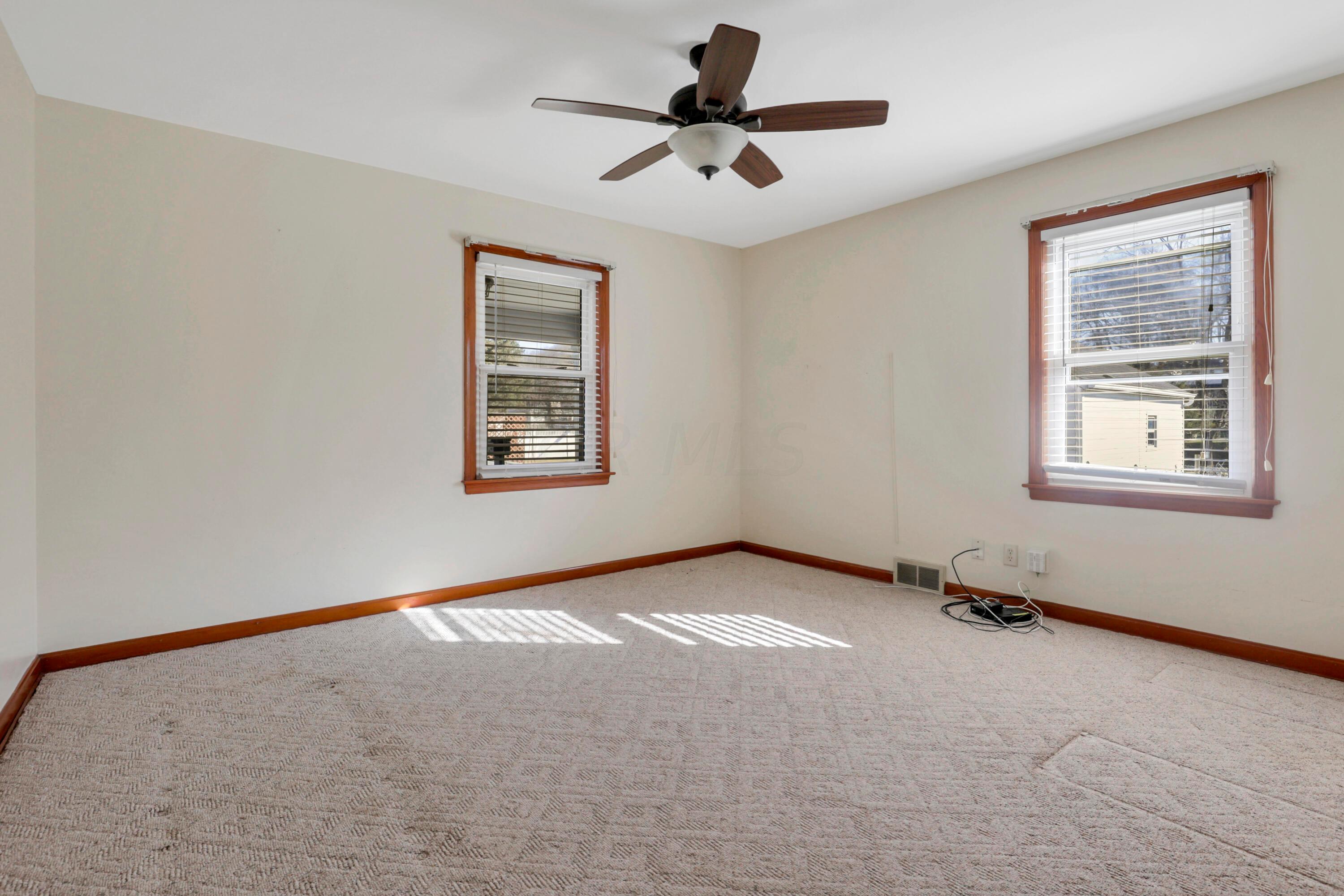 868 Pleasantville Road Lancaster, OH 43130 - Photo 39 of 63 0N4A0764