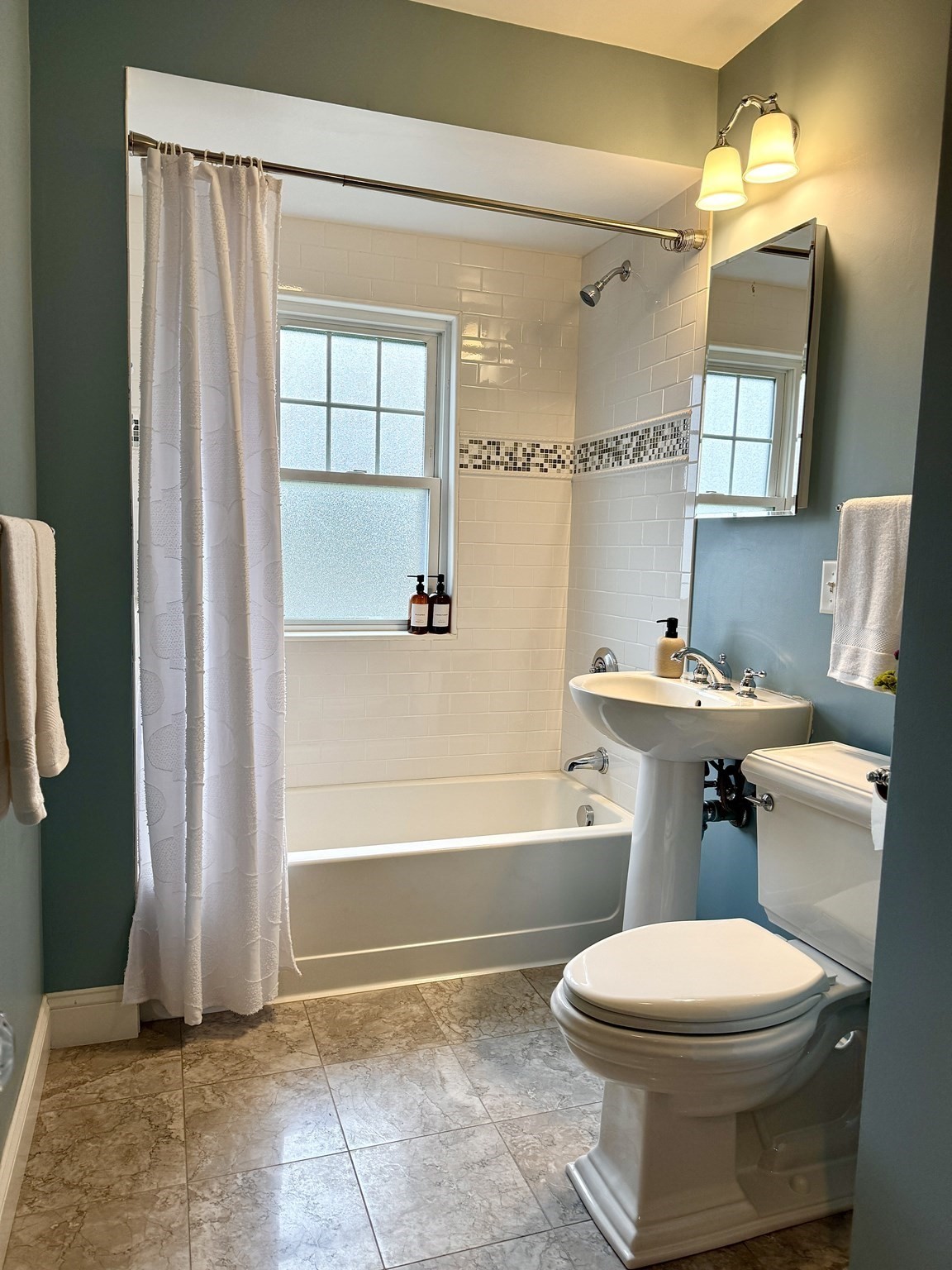 225 Jackson Road, Unit 225 Newton, MA 02458 - Photo 6 of 27 Gallery Image 6