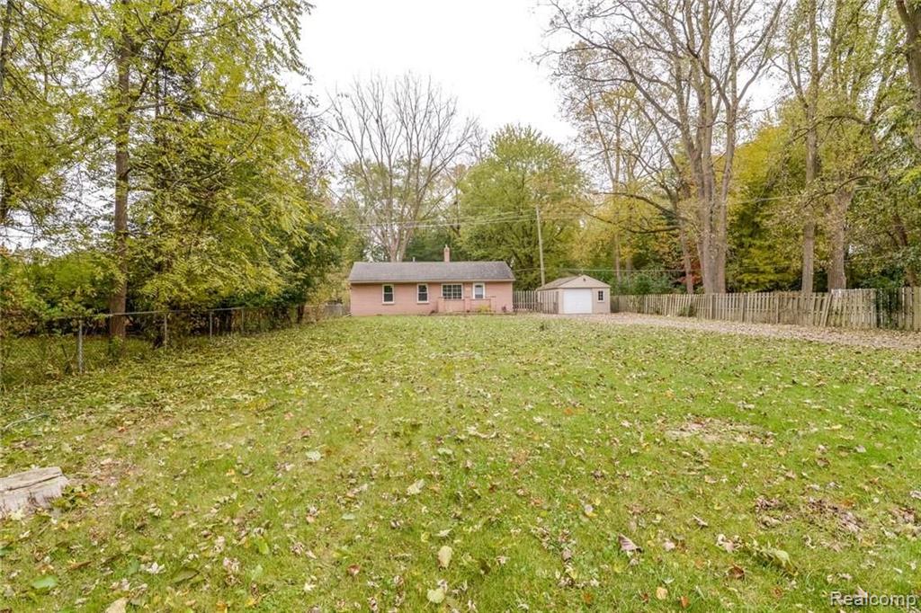 17360 Merriman Road Livonia, MI 48152 - Photo 3 of 41