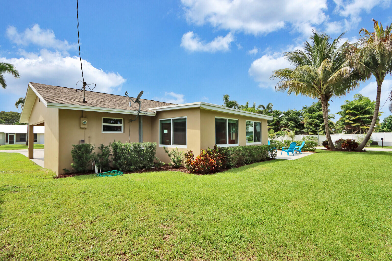 1615 Venus Avenue Jupiter, FL 33469 - Photo 24 of 24 Rear view