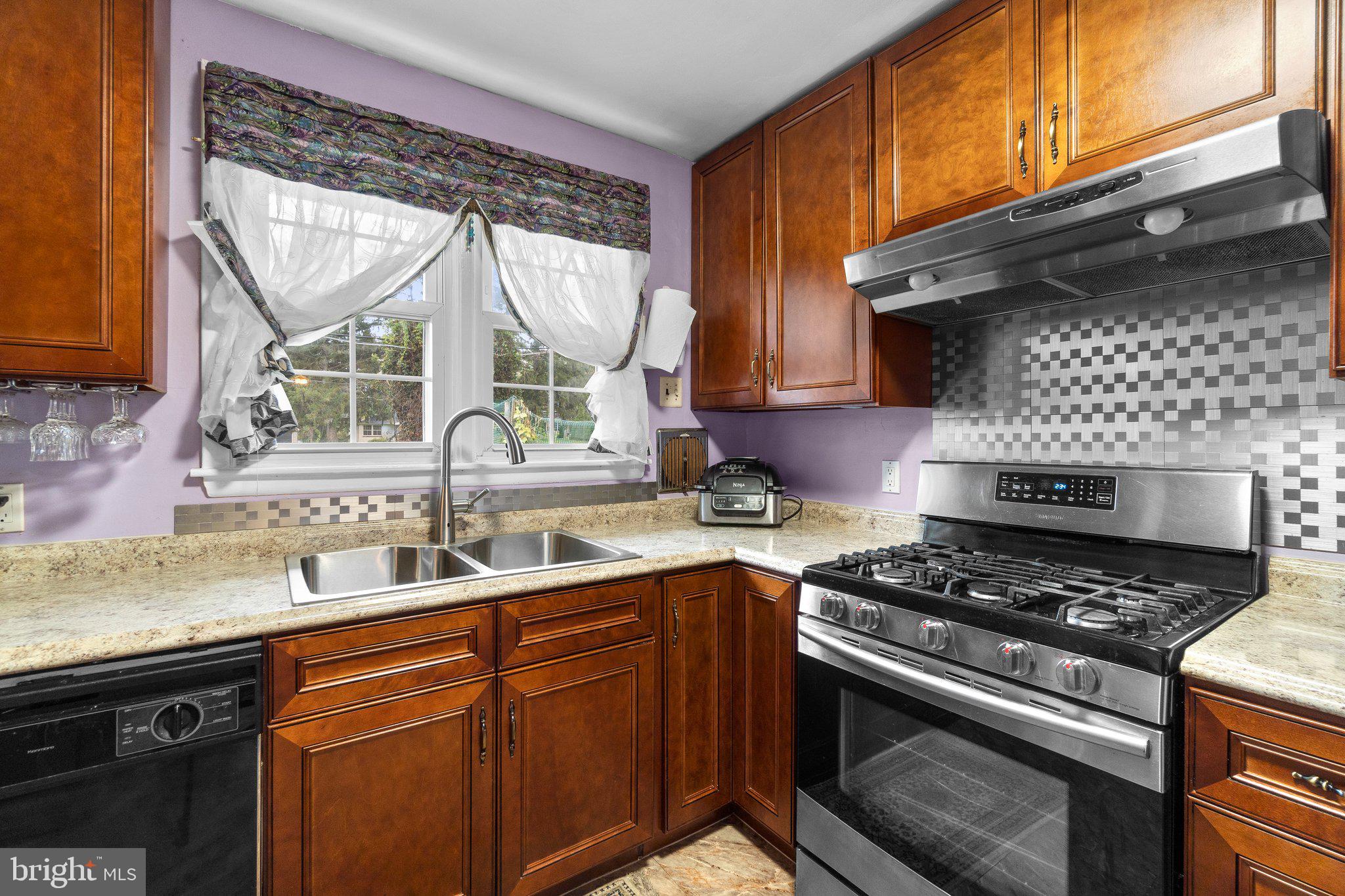 3602 Blair Avenue Randallstown, MD 21133 - Photo 11 of 33 Views of the back yard