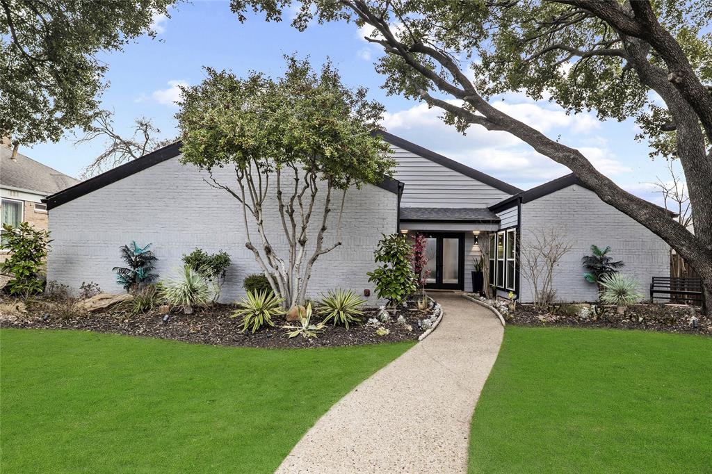 6029 Spring Flower Trail Dallas, TX 75248 - Photo 4 of 37