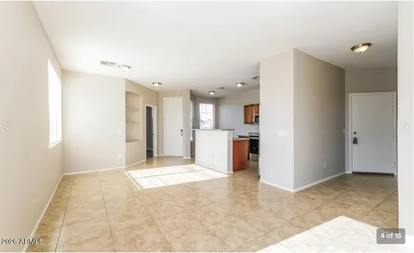 $1,810 | 6537 South 15th Drive, Phoenix, AZ 85041